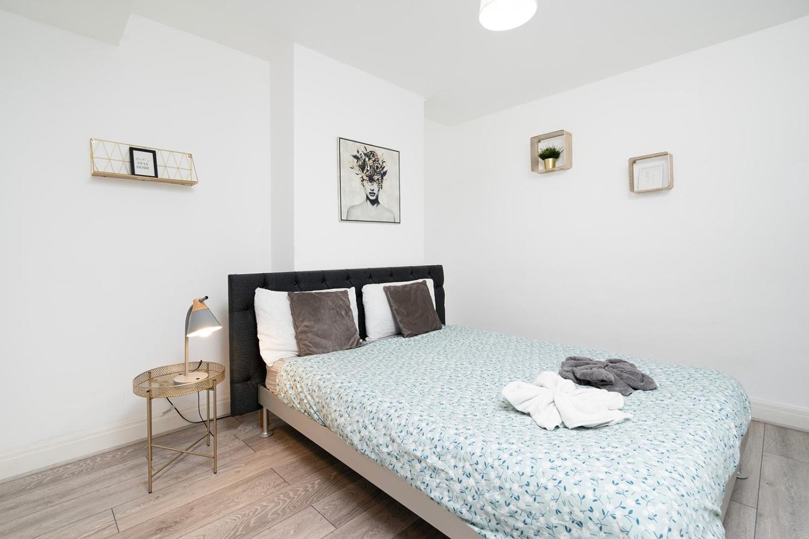Large 4 Bedroom House With Parking Available
